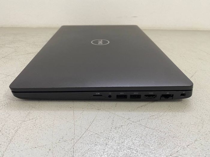 Мобільна робоча станція Dell Precision 3540 / 15,6" (1920x1080) IPS / Intel Core i5-8365U (4 (8) ядра по 1,6 - 4,1 ГГц) / 16 ГБ DDR4 / 256 ГБ SSD / Intel UHD Graphics / WebCam б/в - зображення 4