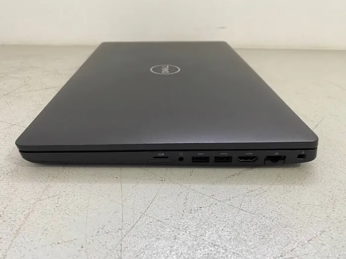 Мобільна робоча станція Dell Precision 3540 / 15,6" (1920x1080) IPS / Intel Core i5-8365U (4 (8) ядра по 1,6 - 4,1 ГГц) / 16 ГБ DDR4 / 256 ГБ SSD / Intel UHD Graphics / WebCam б/в - зображення 4