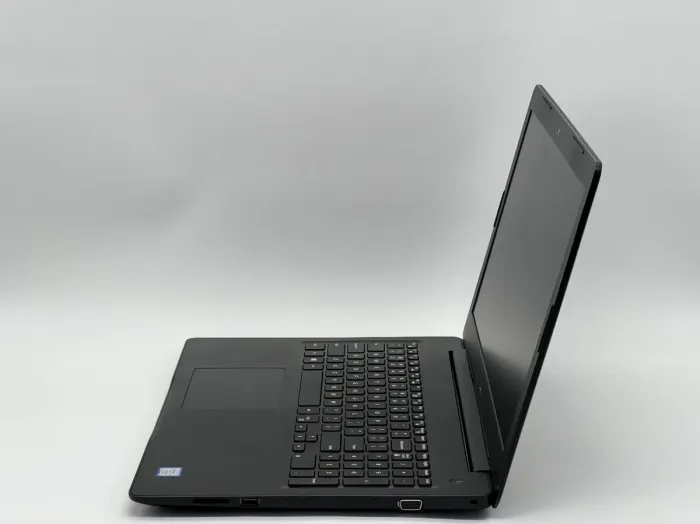 Ноутбук Dell Latitude 3590 / 15.6" (1920x1080) TN / Intel Core i5-8250U (4 (8) ядра по 1.6 - 3.4 GHz) / 8 GB DDR4 / 240 GB SSD / Intel UHD Graphics 620 / WebCam б/в - зображення 4