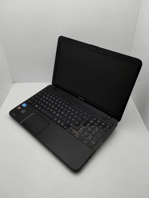 Ноутбук Toshiba Satellite C855 / 15.6" (1366x768) TN / Intel Core i5-3230M (2 (4) ядра по 2.6 - 3.2 GHz) / 6 GB DDR3 / 500 GB HDD / AMD Radeon HD 7600M / WebCam б/в - зображення 4