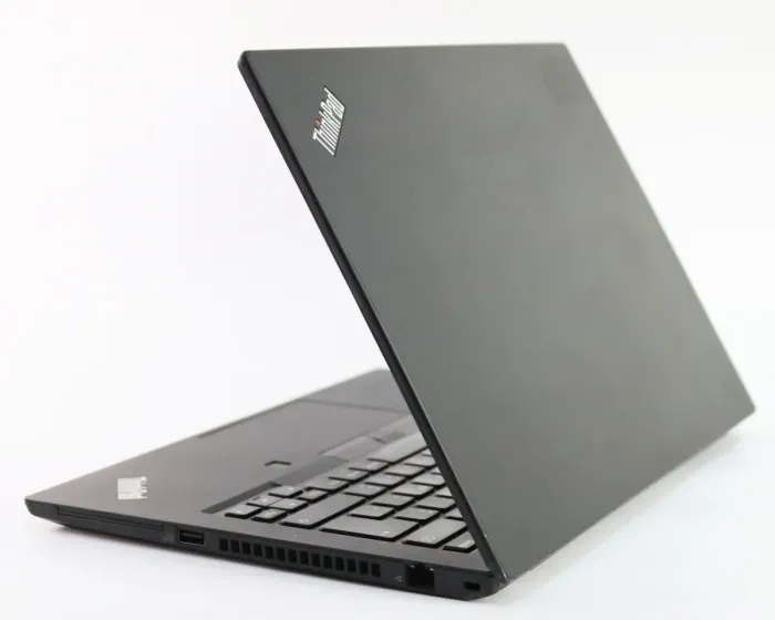 Ноутбук Lenovo ThinkPad T495 / 14" (1920x1080) IPS / AMD Ryzen 5 PRO 3500U (4 (8) ядра по 2.1 - 3.7 GHz) / 16 GB DDR4 / 256 GB SSD M.2 / AMD Radeon RX Vega 8 Graphics / WebCam  б/в - зображення 4