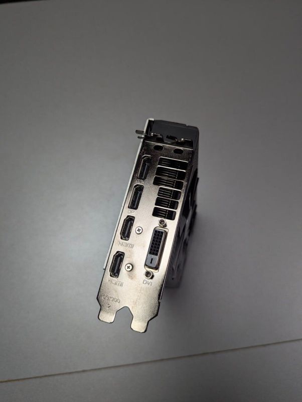 Дискретна відеокарта Sapphire Pulse Radeon RX 580, 8 GB GDDR5, 256-bit / 1x DVI, 2x HDMI, 2x DisplayPort б/в - зображення 5