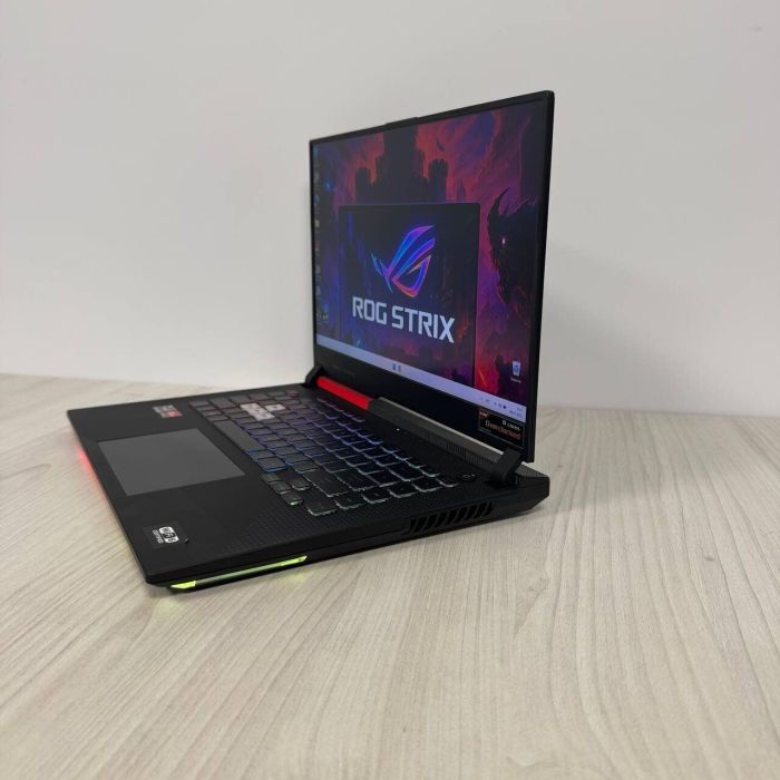 Ігровий ноутбук Asus ROG Strix G15 Advantage Edition G513QY / 15.6" (1920x1080) IPS / AMD Ryzen 9 5900HX (8 (16) ядер по 3.3 - 4.6 GHz) / 16 GB DDR4 / 512 GB SSD NVMe / AMD Radeon RX 6800M, 12 GB GDDR6, 192-bit б/в - зображення 5