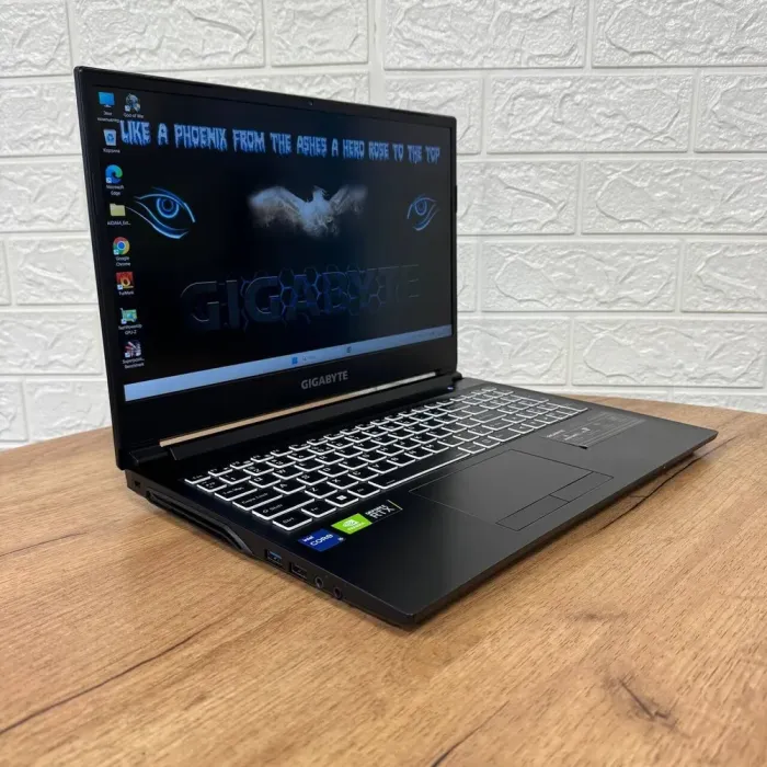 Ігровий ноутбук Б-клас Gigabyte G5 MD / 15.6" (1920x1080) IPS / Intel Core i5-11400H (6 (12) ядер 4.5 GHz) / 16 GB DDR4 / 1000 GB SSD / nVidia GeForce RTX 3050 Ti, 4 GB GDDR6, 128-bit / WebCam б/в - зображення 4