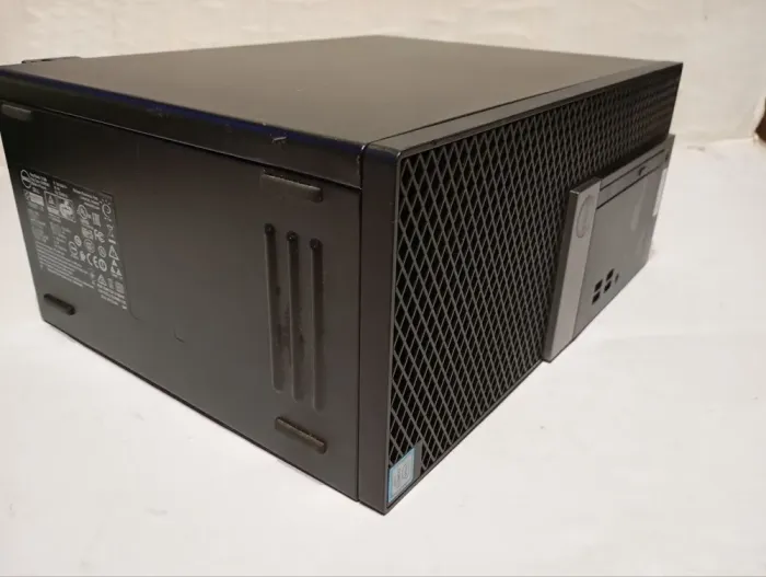 ПК Dell OptiPlex 3040 Tower / Intel Core i3-6100 (2 (4) ядра по 3.7 GHz) / 8 GB DDR3 / 240 GB SSD + 500 GB HDD / Intel HD Graphics 530 / DVD-RW б/в - зображення 3