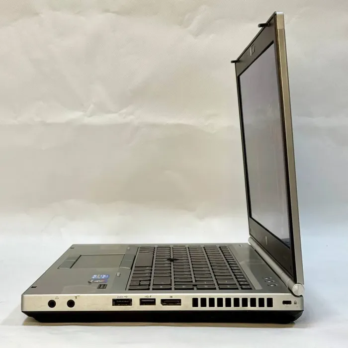 Ноутбук Б-клас HP EliteBook 8460p / 14" (1600x900) TN / Intel Core i5-2520M (2 (4) ядра по 2.5 - 3.2 GHz) / 8 GB DDR3 / 500 GB HDD / Intel HD Graphics 3000 / WebCam / DVD-ROM б/в - зображення 6