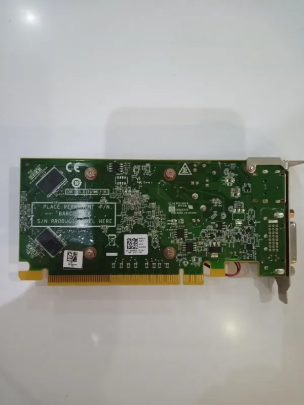 Дискретна відеокарта AMD Radeon R5 340X, 2 GB DDR3, 64-bit / 1x DVI, 1x DisplayPort / Для корпусів форм-фактора SFF б/в - зображення 3