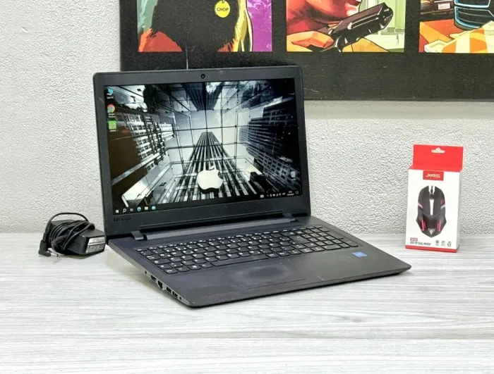 Ноутбук Б-клас Lenovo IdeaPad 110-15IBR / 15.6" (1366x768) TN / Intel Celeron N3060 (2 ядра по 1.6 - 2.48 GHz) / 4 GB DDR3 / 256 GB SSD / Intel HD Graphics 400 / WebCam / Win 10 Home б/в - зображення 3