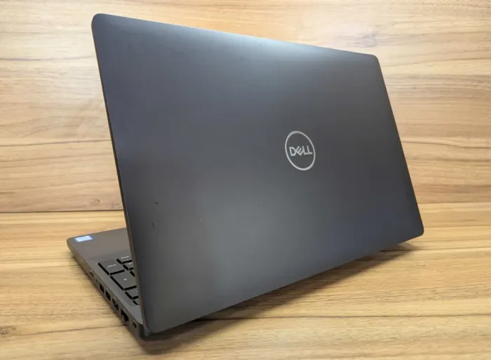 Ноутбук Dell Precision 3540 / 15.6" (1920x1080) IPS / Intel Core i5-8365U (4 (8) ядра по 1.6 - 4.1 GHz) / 16 GB DDR4 / 512 GB SSD / AMD Radeon Pro WX 2100, 2 GB GDDR5, 64-bit / WebCam / HDMI / Windows 10 б/в - зображення 7