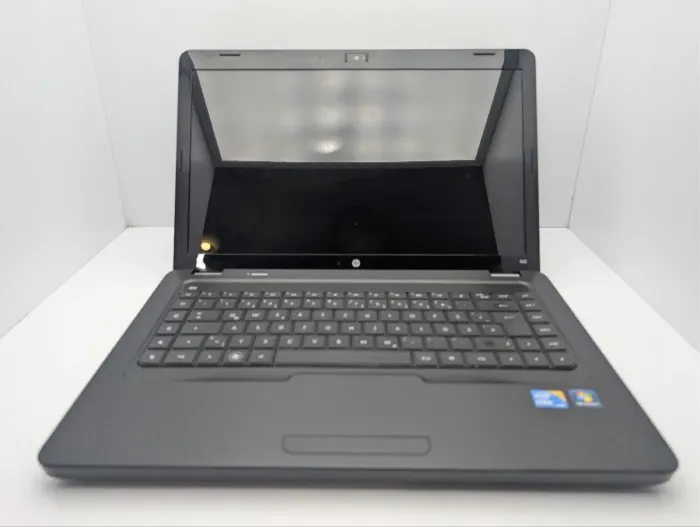 Ноутбук HP G62 / 15.6" (1366x768) TN / Intel Core i3-350M (2 (4) ядра по 2.26 GHz) / 6 GB DDR3 / 200 GB HDD / Intel Graphics / WebCam / DVD-ROM б/в - изображение 3