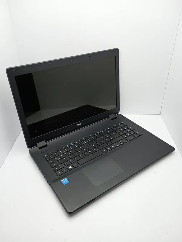 Ноутбук Acer ES1-511 / 15.6" (1366x768) TN / Intel Pentium N3530 (4 ядра по 2.16 - 2.58 GHz) / 4 GB DDR3 / 120 GB SSD / Intel HD Graphics / WebCam б/в - зображення 3