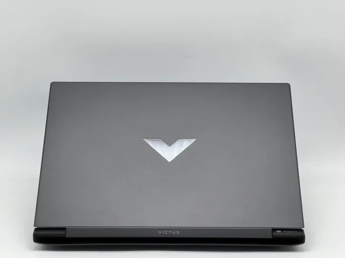 Ігровий ноутбук Б-класу HP Victus 16-s0077NR / 16.1" (1920x1080) IPS / AMD Ryzen 7 7840HS (8 (16) ядер по 3,8 - 5,1 ГГц) / 16 ГБ DDR5 / 1024 ГБ SSD / nVidia GeForce RTX 4050, 6 ГБ GDDR6, 96-біт / WebCam б/в - зображення 5