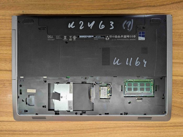 Ноутбук Б-клас Dell Inspiron 5748 / 17.3" (1600x900) TN / Intel Core i5-4210U (2 (4) ядра по 1.7 - 2.7 GHz) / 8 GB DDR3 / 240 GB SSD / Intel HD Graphics 4400 / WebCam / Windows 10 б/в - зображення 3