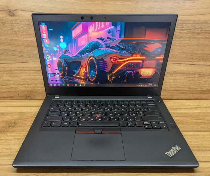 Ультрабук Lenovo ThinkPad T480 / 14" (2560x1440) IPS Touch / Intel Core i7-8650U (4 (8) ядра по 1.9 - 4.2 GHz) / 16 GB DDR4 / 512 GB SSD / nVidia GeForce MX150, 2 GB GDDR5, 64-bit / WebCam / Fingerprint / Windows 10 б/в - зображення 2