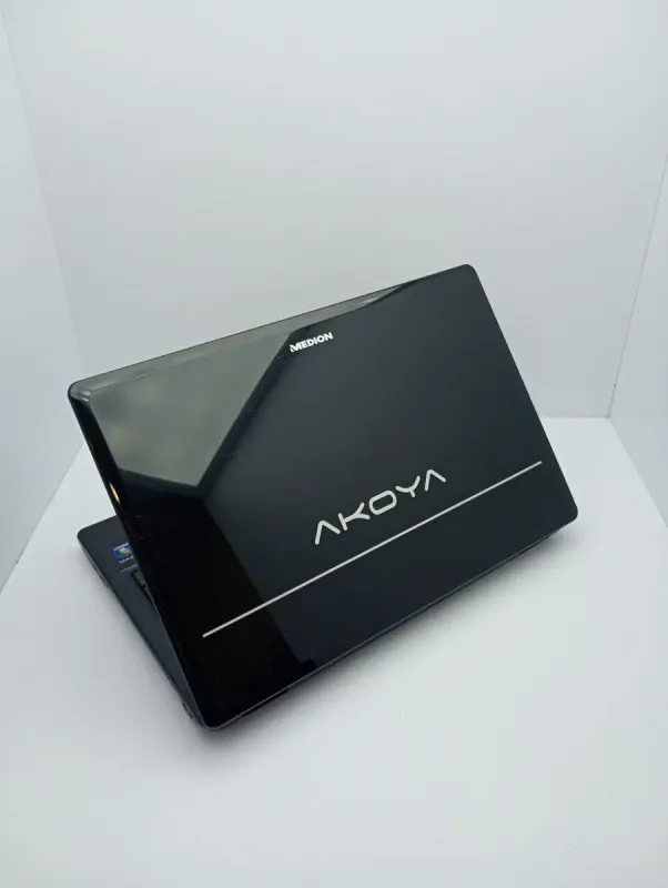 Ноутбук Acer Medion / 15.6" (1366x768) TN / Intel Core i5-480M (2 (4) ядра по 2.66 - 2.93 GHz) / 6 GB DDR3 / 320 GB HDD / Intel HD Graphics / WebCam / АКБ не тримає б/в - зображення 7