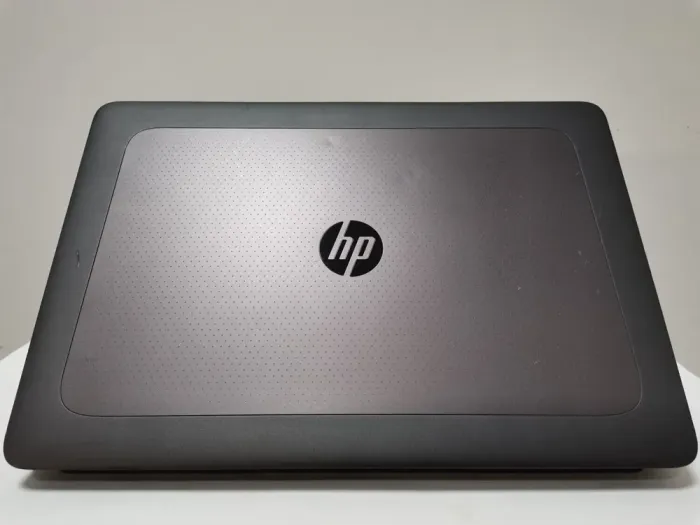 Мобільна робоча станція HP Zbook 15 G3 / 15.6" (1920x1080) IPS / Intel Xeon E3-1505M v5 (4 (8) ядра по 2.8 - 3.7 GHz) / 16 GB DDR4 / 512 GB SSD / nVidia Quadro M2000M, 4 GB GDDR5, 128-bit / WebCam / Windows 10 Pro б/в - зображення 4