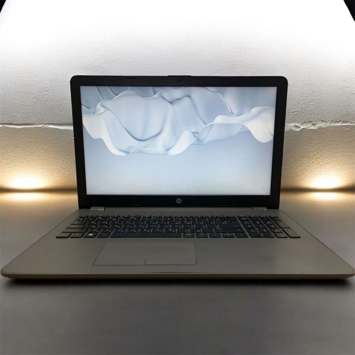 Ноутбук Б-клас HP 250 G6 / 15.6" (1920x1080) TN / Intel Core i3-7020U (2 (4) ядра по 2.3 GHz) / 8 GB DDR4 / 120 GB SSD / Intel HD Graphics 620 / WebCam б/в - изображение 2