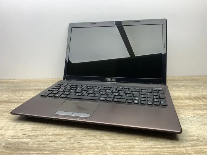 Ноутбук Б-клас Asus X53E / 15.6" (1366x768) TN / Intel Core i5-2520M (2 (4) ядра по 2.5 - 3.2 GHz) / 8 GB DDR3 / 120 GB SSD / Intel HD Graphics 3000 / WebCam / DVD-ROM / Без АКБ б/в - зображення 3