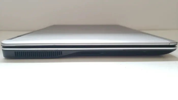 Ноутбук Dell Latitude E7440 / 14" (1920x1080) IPS / Intel Core i5-4310U (2 (4) ядра по 2.0 - 3.0 GHz) / 8 GB DDR3 / 480 GB SSD / Intel HD Graphics 4400 / WebCam б/в - зображення 4