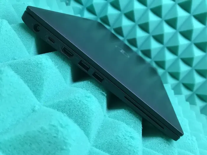 Ультрабук Dell Latitude 7480 / 14" IPS / Core i7-6600U (2(4) ядра по 2.6-3.4GHz) / 8GB DDR4 / 240GB SSD M.2 / HD Graphics 520 / WebCam / HDMI б/в - зображення 7