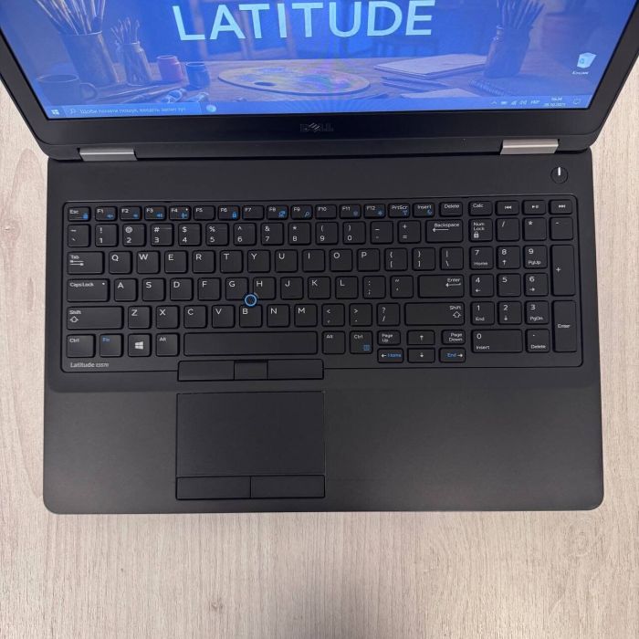Ноутбук Dell Latitude E5570 / 15.6" (1366x768) TN / Intel Core i5-6300U (2 (4) ядра по 2.4 - 3.0 GHz) / 8 GB DDR4 / 128 GB SSD / Intel HD Graphics 520 / WebCam б/в - зображення 8