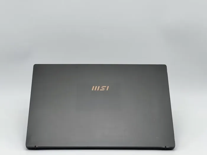 Ультрабук Б-класс MSI Summit B14 A11M-077US / 14" (1920x1080) IPS / Intel Core i5-1135G7 (4 (8) ядра по 2.4 - 4.2 GHz) / 16 GB DDR4 / 512 GB SSD / Intel Iris Xe Graphics / WebCam б/в - зображення 5