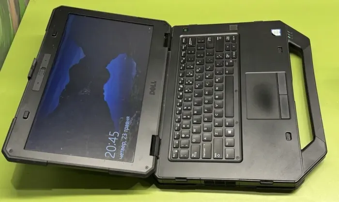Захищений ноутбук Dell Rugged Latitude 5414 / 14" (1366x768) TN Touch / Intel Core i5-6300U (2 (4) ядра по 2.4 - 3.0 GHz) / 8 GB DDR4 / 256 GB SSD / Intel HD Graphics 520 / WebCam / Fingerprint б/в - зображення 2