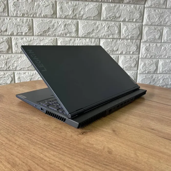 Ігровий ноутбук Lenovo Legion 5 15ACH6H / 15.6" (1920x1080) IPS / AMD Ryzen 5 5600H (6 (12) ядер по 3.3 - 4.2 GHz) / 16 GB DDR4 / 512 GB SSD / nVidia GeForce RTX 3060, 6 GB GDDR6, 192-bit / WebCam б/в - зображення 6