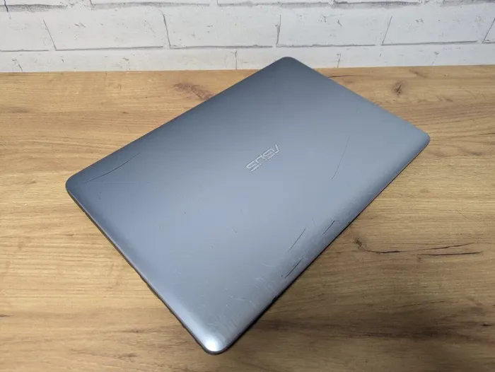 Ноутбук Б-клас Asus VivoBook X541U / 15.6" (1366x768) TN / Intel Core i3-6006U (2 (4) ядра по 2.0 GHz) / 8 GB DDR3 / 128 GB SSD / Intel HD Graphics 520 / WebCam б/в - зображення 7