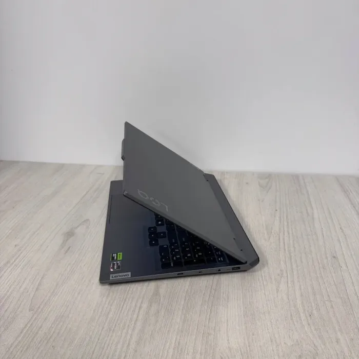 Ігровий ноутбук Lenovo LOQ 15ARP9 / 15,6" (1920x1080) IPS / AMD Ryzen 5 7235HS (4 (8) ядра по 3,2 - 4,2 ГГц) / 12 ГБ DDR5 / 512 ГБ SSD NVMe / nVidia GeForce RTX 4050, 6 ГБ GDDR6, 96-біт / Веб-камера б/в - зображення 7