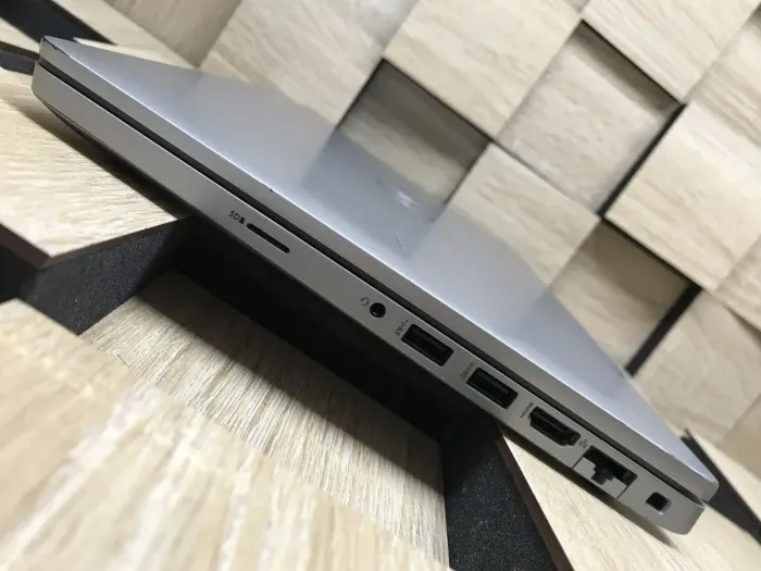 Ультрабук Б-клас Dell Latitude 5420 / 14" (1920x1080) IPS / Intel Core i5-1145G7 (4 (8) ядра по 2.6 - 4.4 GHz) / 16 GB DDR4 / 256 GB SSD / Intel Iris Xe Graphics / WebCam / Windows 10 лицензия б/в - зображення 6