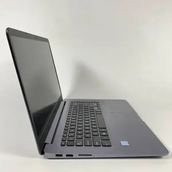 Ноутбук Asus F510U / 15.6" (1920x1080) IPS / Intel Core i5-8250U (4 (8) ядра по 1.6 - 3.4 GHz) / 16 GB DDR4 / 240 GB SSD / Intel UHD Graphics 620 / WebCam / TouchID б/в - зображення 4