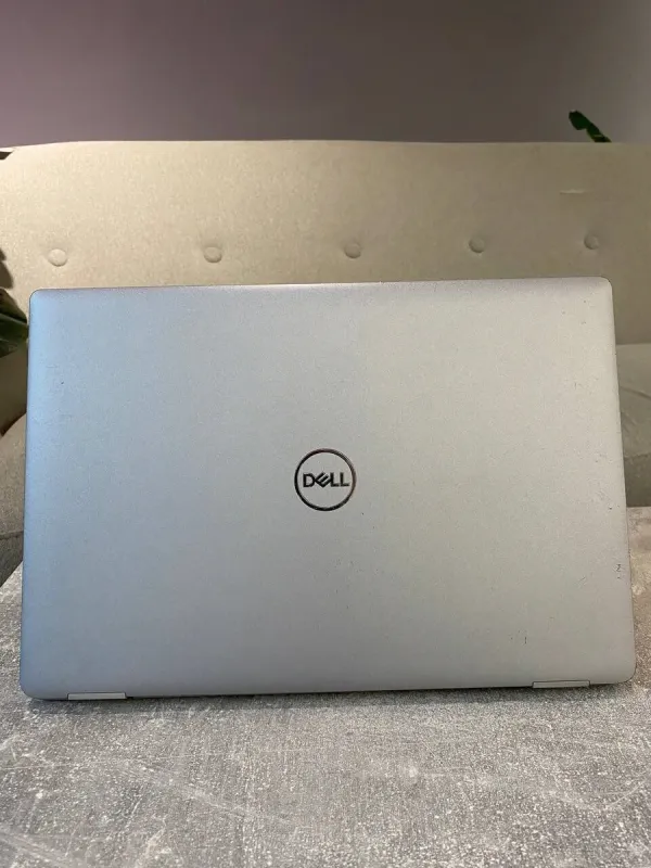 Ультрабук Б-клас Dell Latitude 5320 / 13.3" (1920x1080) TN / Intel Core i5-1135G7 (4 (8) ядра по 2.4 - 4.2 GHz) / 8 GB DDR4 / 256 GB SSD M.2 / Intel Iris X Graphics / WebCam / Win 10 б/в - зображення 3