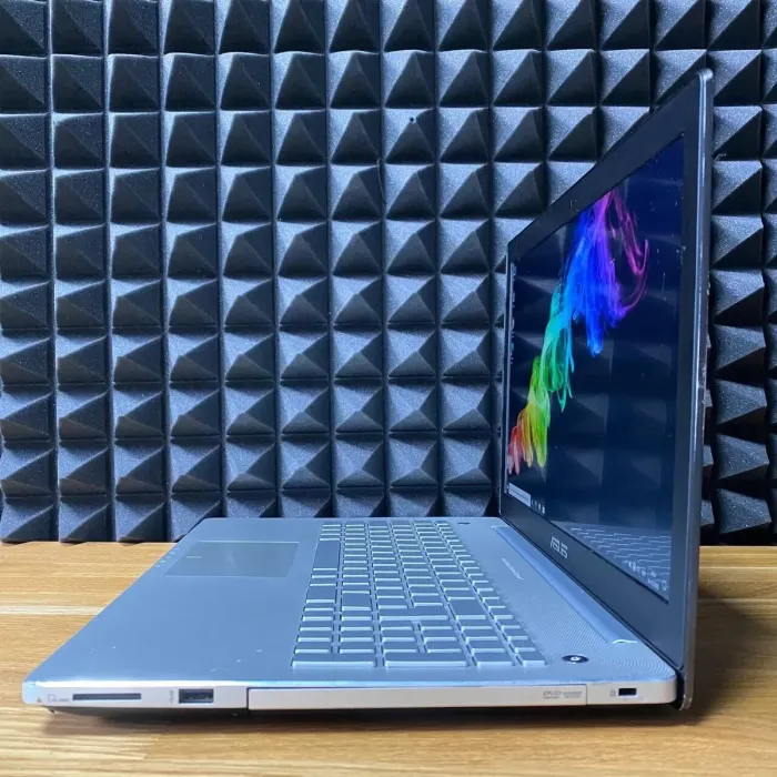 Ноутбук Asus N550J / 15.6" (1920x1080) TN / Intel Core i7-4700HQ (4 (8) ядра по 2.4 - 3.4 GHz) / 16 GB DDR3 / 240 GB SSD / nVidia GeForce GT 750M, 2 GB GDDR5, 128-bit / WebCam / HDMI б/в - зображення 6