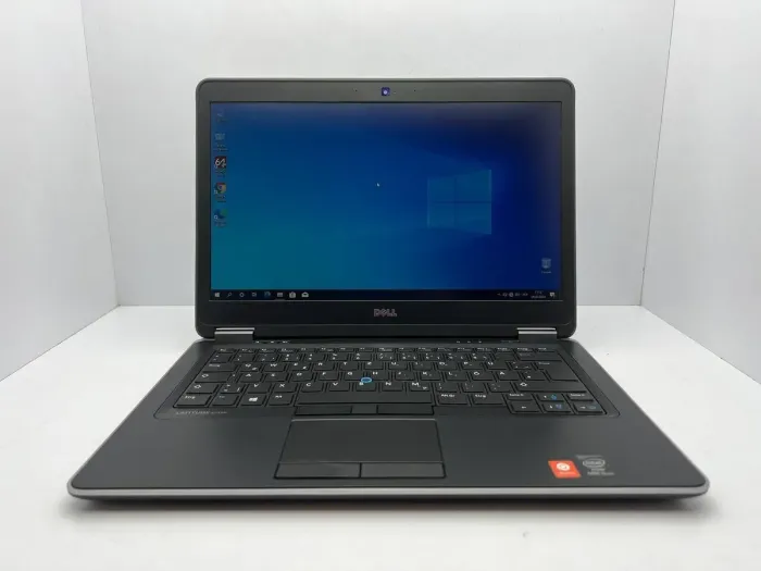Ноутбук Dell Latitude E7440 / 14" (1366x768) TN / Intel Core i5-4300U (2 (4) ядра по 1.9-2.9 GHz) / 4 GB DDR3 / 120 GB SSD / HD Graphics 4400 / WebCam б/в - зображення 2