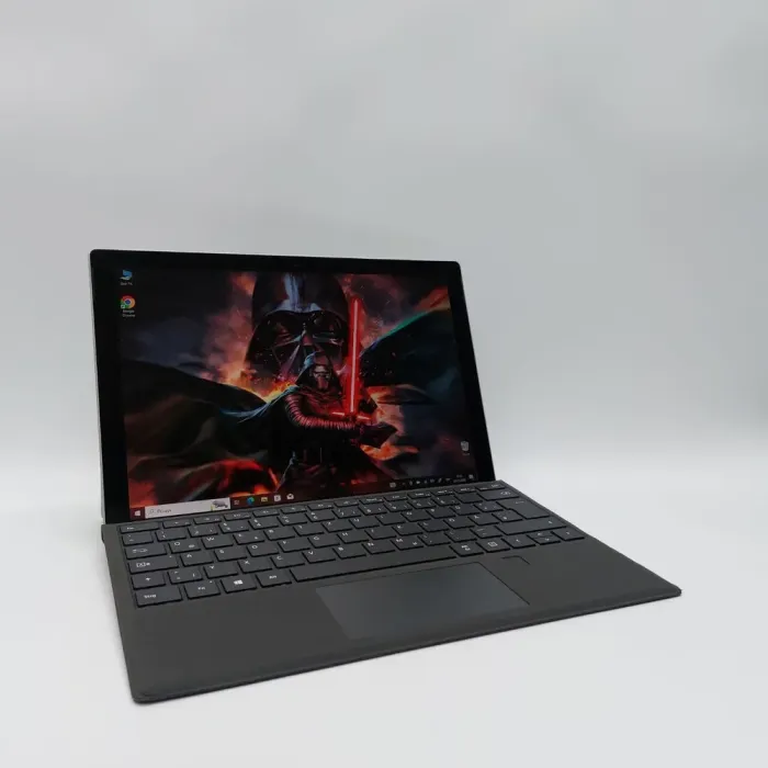 Нетбук Microsoft Surface Pro 4 / 12.3" (2736х1824) IPS Touch / Intel Core i5-7300U (2 (4) ядра по 2.6 - 3.5 GHz) / 8 GB DDR3 / 256 GB SSD / Intel HD Graphics 620 / WebCam б/в - зображення 4