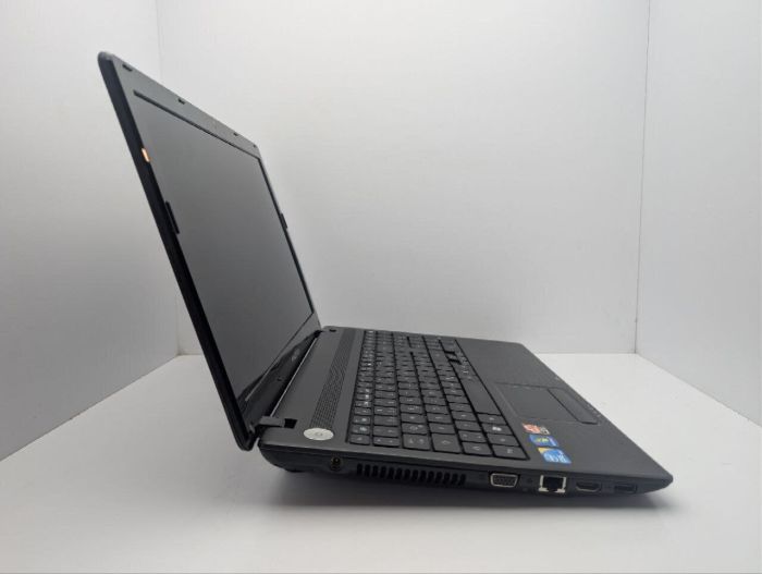 Ноутбук Acer eMachines E732 / 15.6" (1366x768) TN / Intel Core i3-370M (2 (4) ядра по 2.4 GHz) / 6 GB DDR3 / 500 GB HDD / AMD Radeon HD 5470, 512 MB GDDR5, 64-bit / WebCam / DVD-ROM б/в - изображение 4