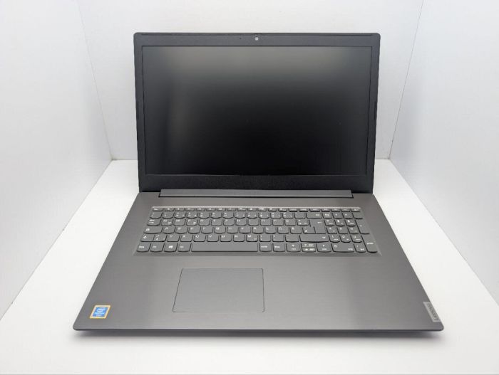 Ноутбук Lenovo V340-17 / 17.3" (1600x900) TN / Intel Pentium Gold 5405U (2 (4) ядра по 2.3 GHz) / 8 GB DDR4 / 120 GB SSD / Intel UHD Graphics / WebCam / DVD-ROM б/в - зображення 3