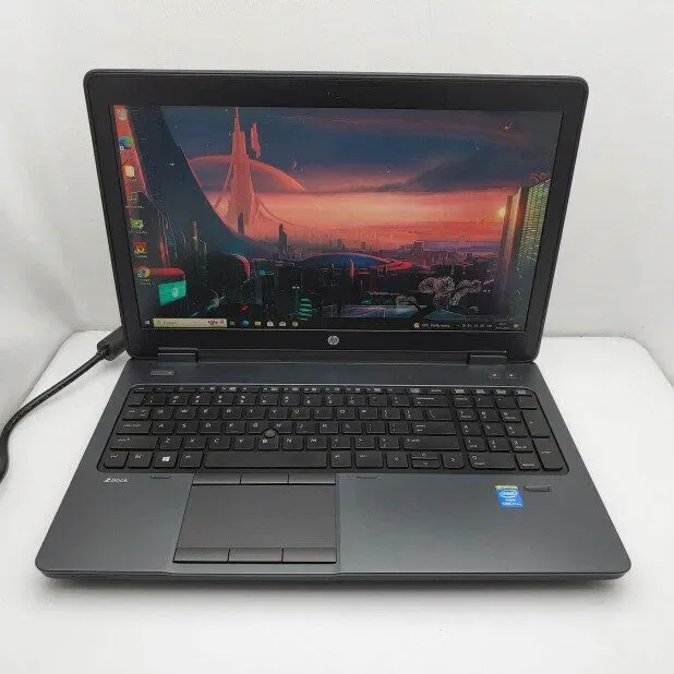 Робоча станція Б-клас HP ZBook 15 / 15.6" IPS / Core i7-4800MQ (4(8) ядра по 2.7-3.7GHz) / 8GB DDR3 / 512GB SSD / Quadro K2100M, 2GB GDDR5, 128-bit / WebCam / DVD-ROM / Win Pro б/в - зображення 2