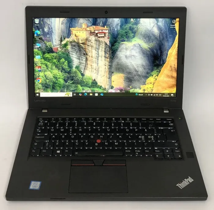 Ігровий ноутбук Б-клас Lenovo ThinkPad T470p / 14" (2560x1440) IPS / Intel Core i7-7820HQ (4 (8) ядра по 2.9 - 3.9 GHz) / 16 GB DDR4 / 512 GB SSD / nVidia GeForce 940MX, 2 GB GDDR5, 64-bit / WebCam / Win 10 Pro б/в - зображення 2