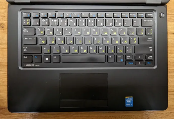 Ноутбук Dell Latitude E5450 / 14" (1920x1080) IPS / Intel Core i7-5600U (2 (4) ядра по 2.6 - 3.2 GHz) / 8 GB DDR3 / 250 GB SSD / Intel HD Graphics 5500 / WebCam / Windows 10 б/в - зображення 3