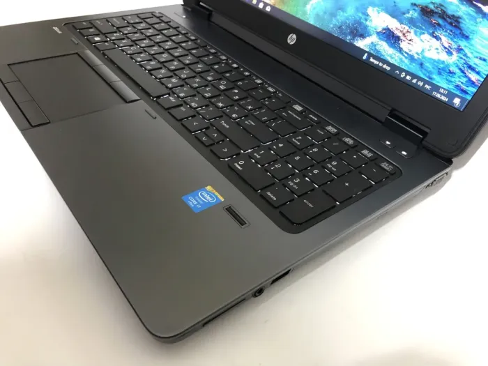 Мобільна робоча станція HP ZBook 15 G2 / 15.6" (1920x1080) TN / Intel Core i7-4910MQ (4 (8) ядра по 2.9 - 3.9 GHz) / 16 GB DDR3 / 256 GB SSD M.2 / nVidia Quadro K2100M, 2 GB GDDR5, 128-bit / WebCam / DVD-ROM / Win 10 Pro б/в - зображення 9