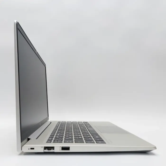 Ультрабук HP ProBook 445 G8 / 14" (1920x1080) IPS / AMD Ryzen 5 5600U (6 (12) ядер по 2.3 - 4.2 GHz) / 16 GB DDR4 / 256 GB SSD M.2 NVMe / AMD Radeon RX Vega 7 Graphics / WebCam б/в - зображення 5