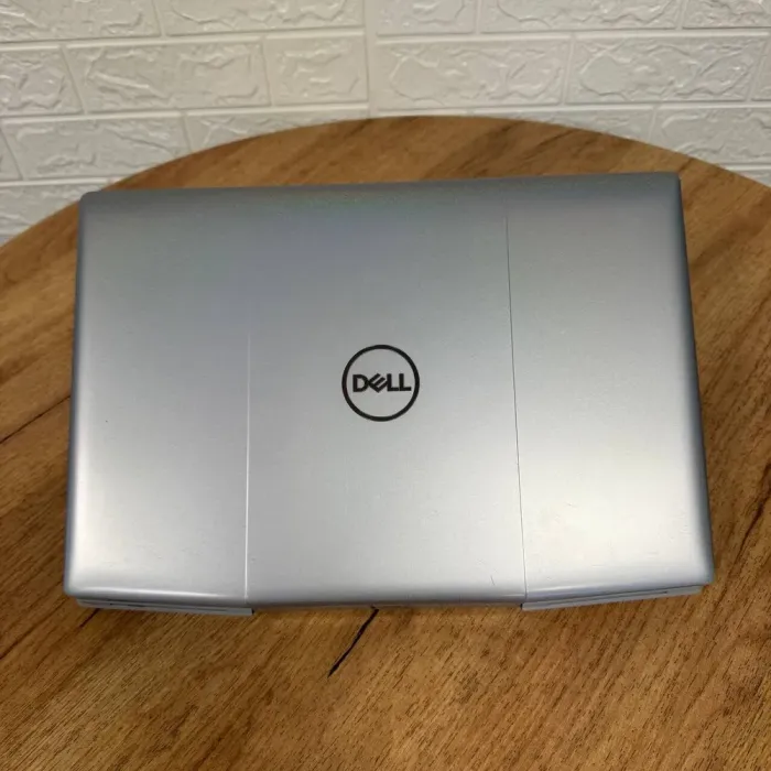 Ігровий ноутбук Б-клас Dell G5 5505 / 15.6" (1920x1080) IPS / AMD Ryzen 5 4600H (6 (12) ядер по 3.0 - 4.0 GHz) / 8 GB DDR4 / 256 GB SSD / AMD Radeon RX 5600M, 6 GB GDDR6, 192-bit / WebCam б/в - зображення 3