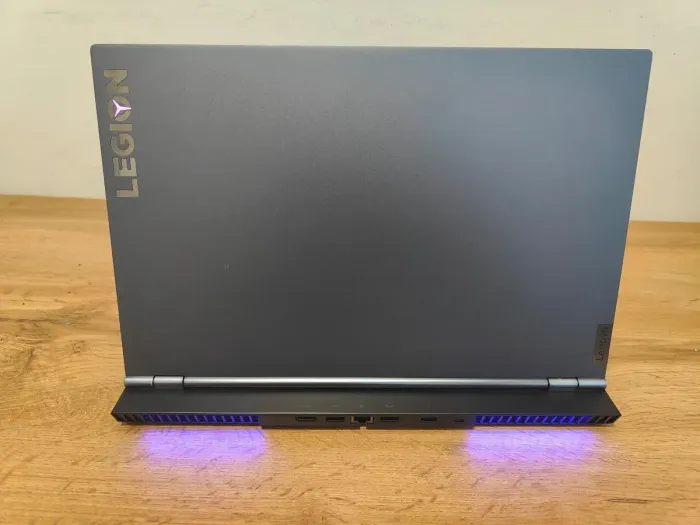 Ігровий ноутбук Б-клас Lenovo Legion 7 15IMH05H / 15.6" (1920x1080) IPS / Intel Core i7-10750H (6 (12) ядер по 2.6 - 5.0 GHz) / 32 GB DDR4 / 1000 GB SSD / nVidia GeForce RTX 2080 Super Max-Q, 8 GB GDDR6, 256-bit / WebCam / Windows 10 Home б/в - зображення 10