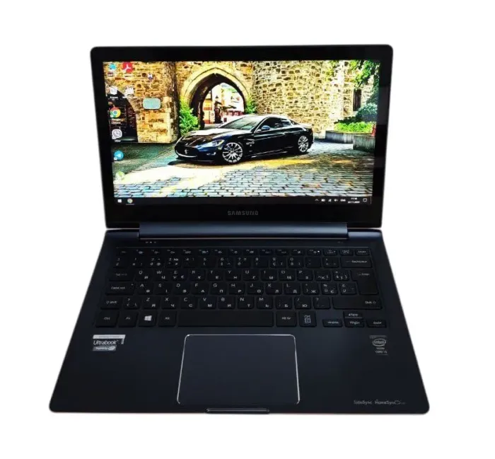 Ультрабук Samsung NP940X3G / 13.3" (3200x1800) PLS Touch / Intel Core i5-4200U (2 (4) ядра по 1.6 - 2.6 GHz) / 4 GB DDR3 / 240 GB SSD / Intel HD Graphics 4400 / WebCam / Win 10 Home б/у - зображення 2