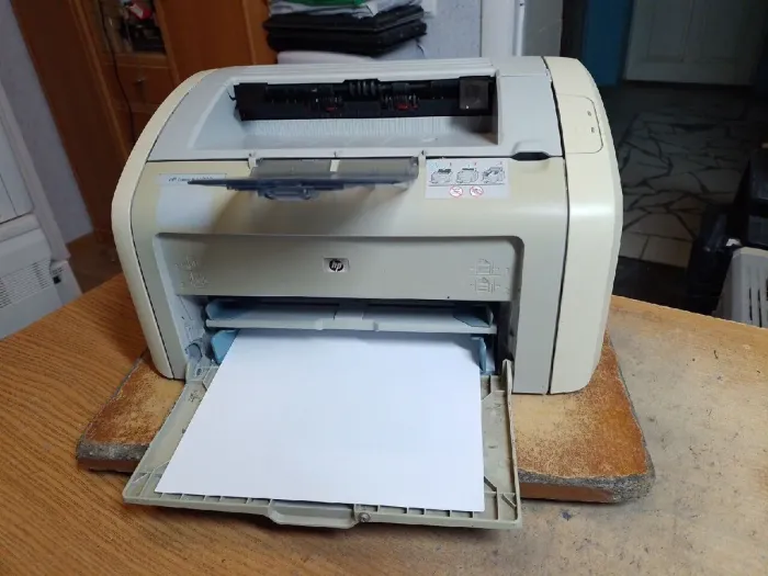 Принтер Лазерний HP LaserJet 1020 / монохромний друк / 600x600 dpi / A4 / 14 стор / хв / USB 2.0 б/в - зображення 3