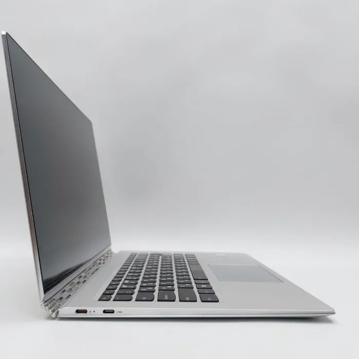 Ноутбук-трансформер Lenovo Yoga 910 / 13.3" (1920x1080) IPS Touch / Intel Core i7-7500U (2 (4) ядра по 2.7 - 3.5 GHz) / 8 GB DDR4 / 256 GB SSD / Intel HD Graphics 620 / No WebCam б/в - зображення 4