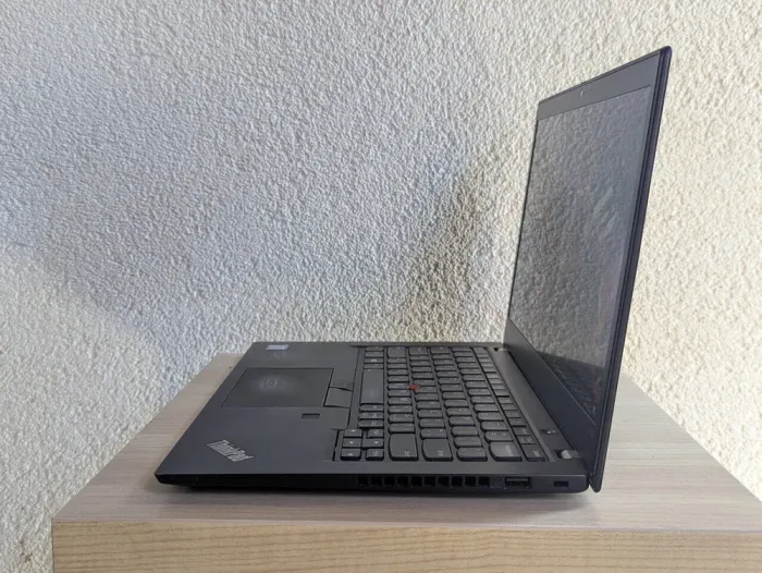 Ультрабук-трансформер Lenovo ThinkPad X390 Yoga / 13.3" (1920x1080) TN Touch / Intel Core i5-8365U (4 (8) ядра по 1.6 - 4.1 GHz) / 16 GB DDR4 / 256 GB SSD / Intel UHD Graphics / WebCam б/в - зображення 6