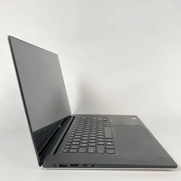 Ноутбук  Б-клас Dell Precision 5510 / 15.6" (3840x2160) IPS Touch / Intel Core i7-6820HQ (4 (8) ядра по 2.7 - 3.6 GHz) / 16 GB DDR4 / 512 GB SSD / nVidia Quadro M1000M, 2 GB DDR3, 128-bit / HDMI б/в - зображення 4
